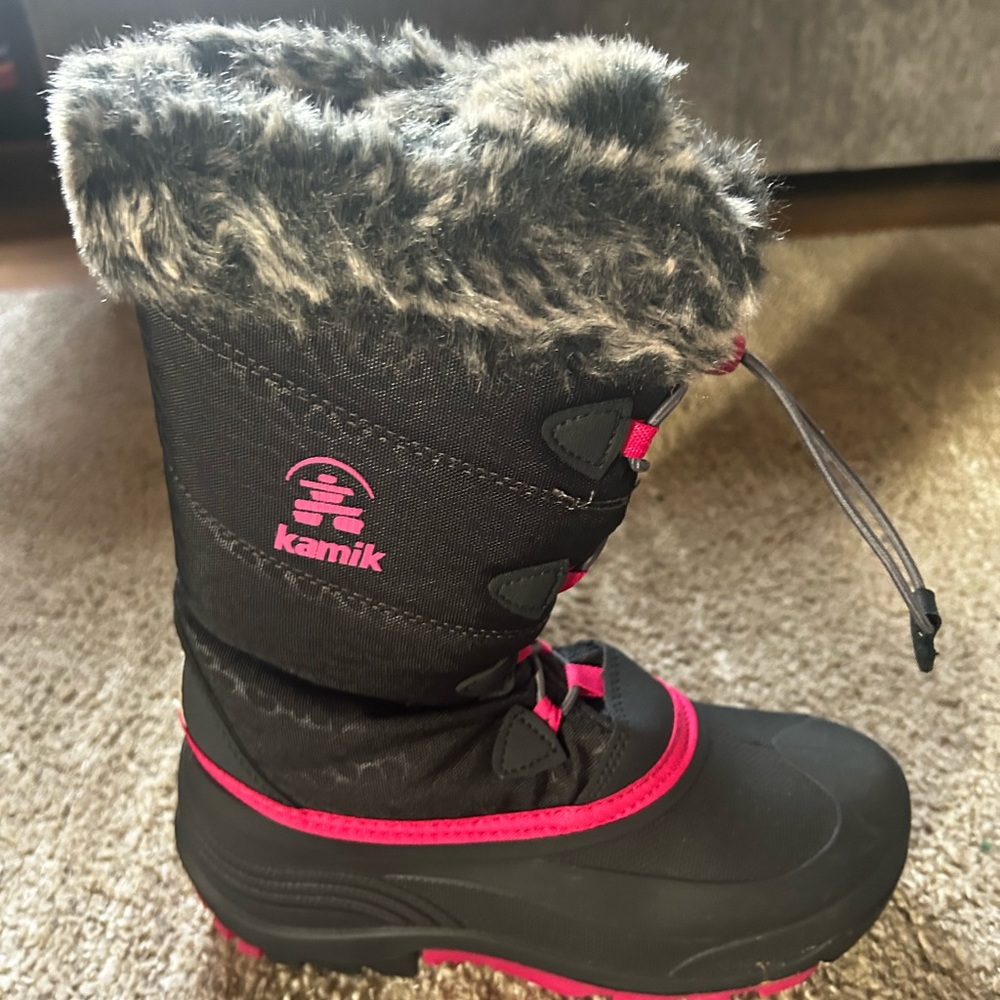 Girls Size 5 Snow Boots